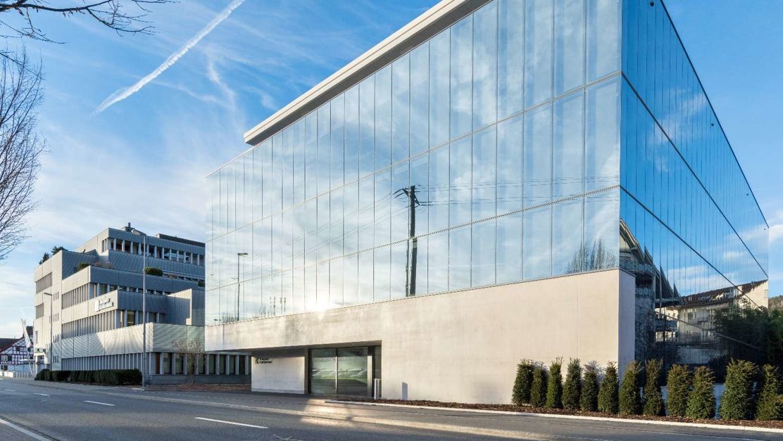 Expertinnen und Experten des TKB Pensionszentrum entwickeln individuelle Lösungen rund um Ihre finanzielle Sicherheit und Zukunft und beraten Sie rund um Ihre Pensionsplanung.
